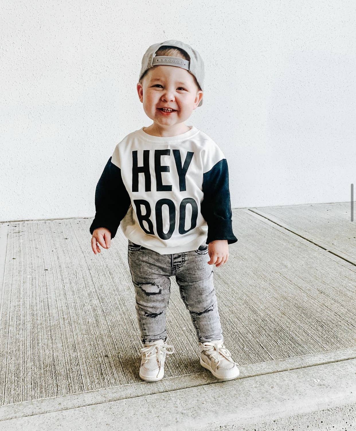 Hey Boo | Kids Halloween Sweatshirt